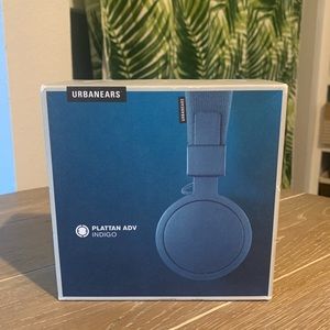 Urban Outfitters Plattan Headphones